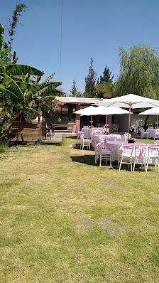 Salón De Fiesta " La Cabaña Del Profe "